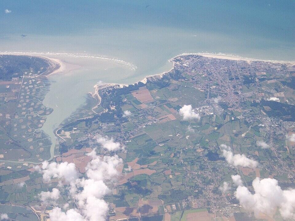 Baie de Somme et Falaises d'Étretat depuis Cambrai