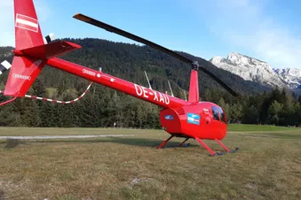Eine Stunde lang: Hubschrauber selber steuern!