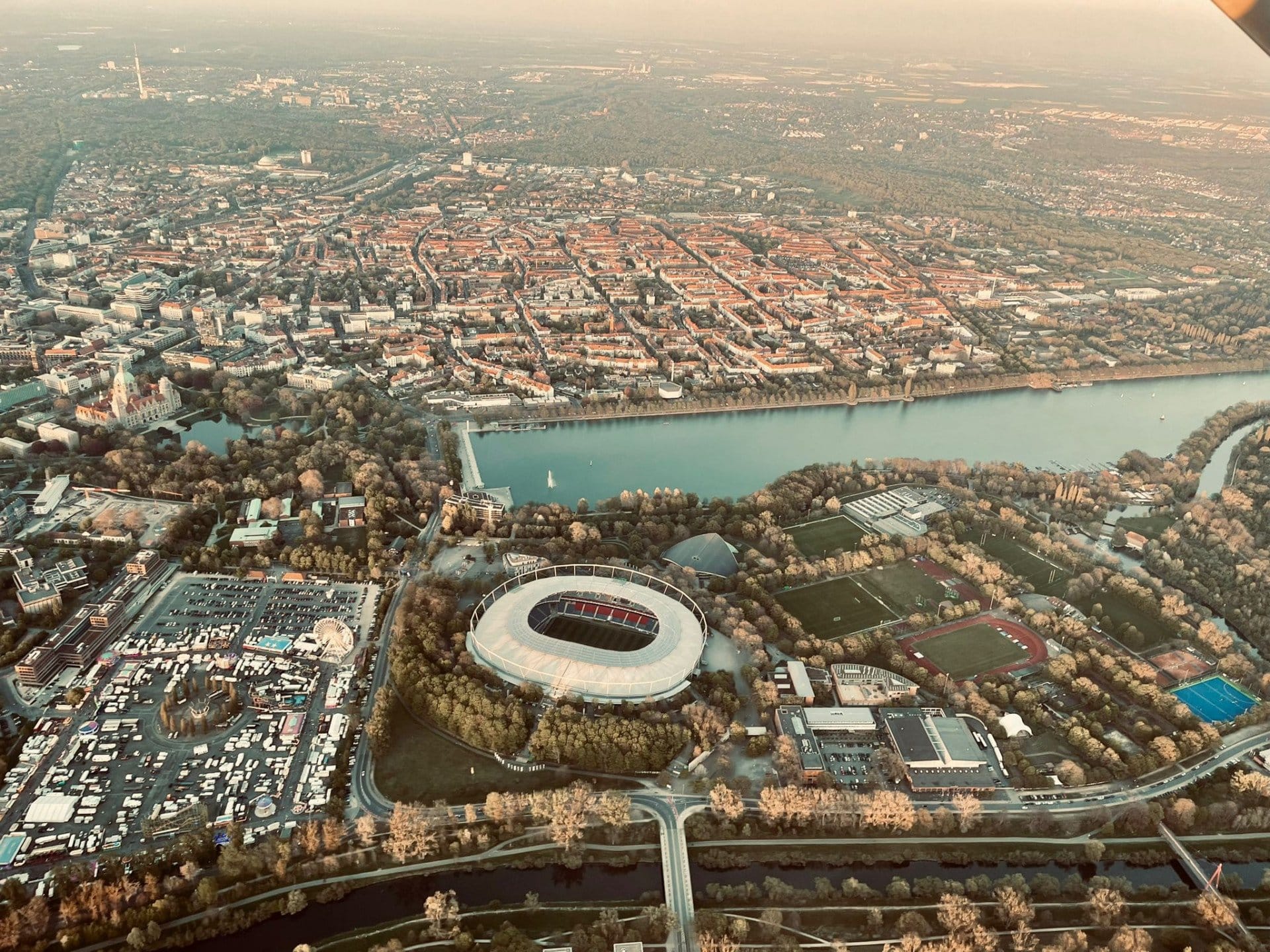 XXL Dämmerungs-/Sonnenuntergangsflug (3 P.)