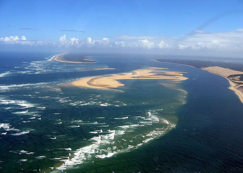 Le Bassin d'Arcachon, le Medoc et la citadelle de Blaye