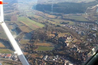 Panoramablick über Coburg: Entdecke die Region im Flieger
