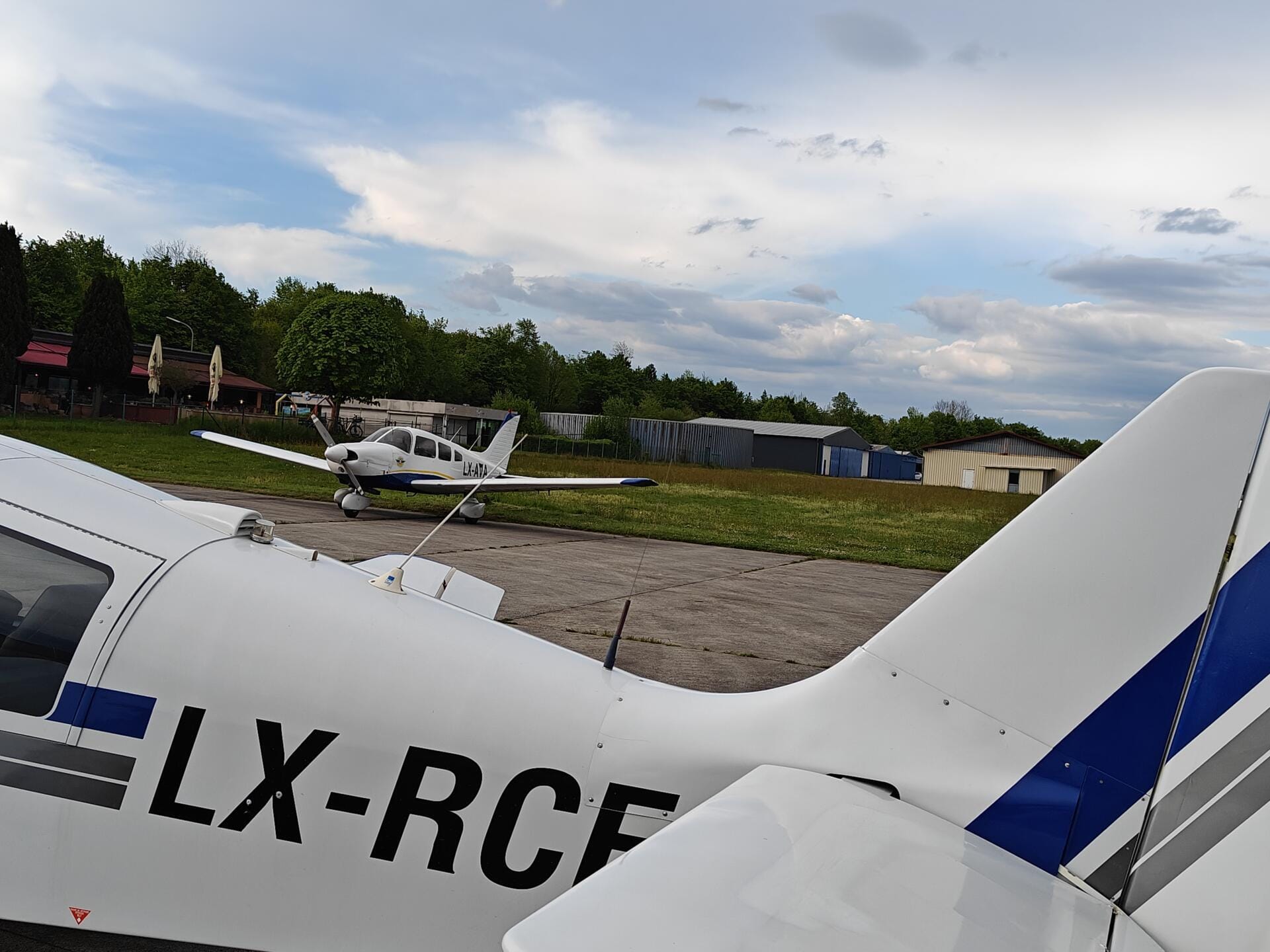 Tail view of LX-RCE