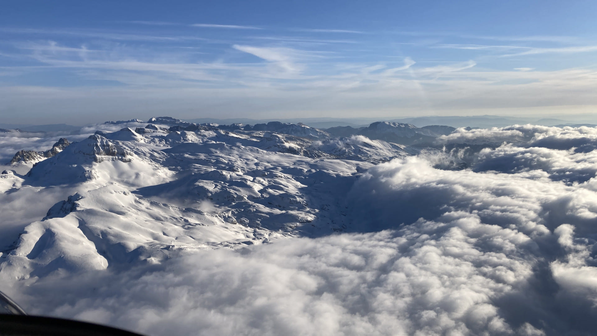 Le Sud vers l’Espagne près de l’Anie