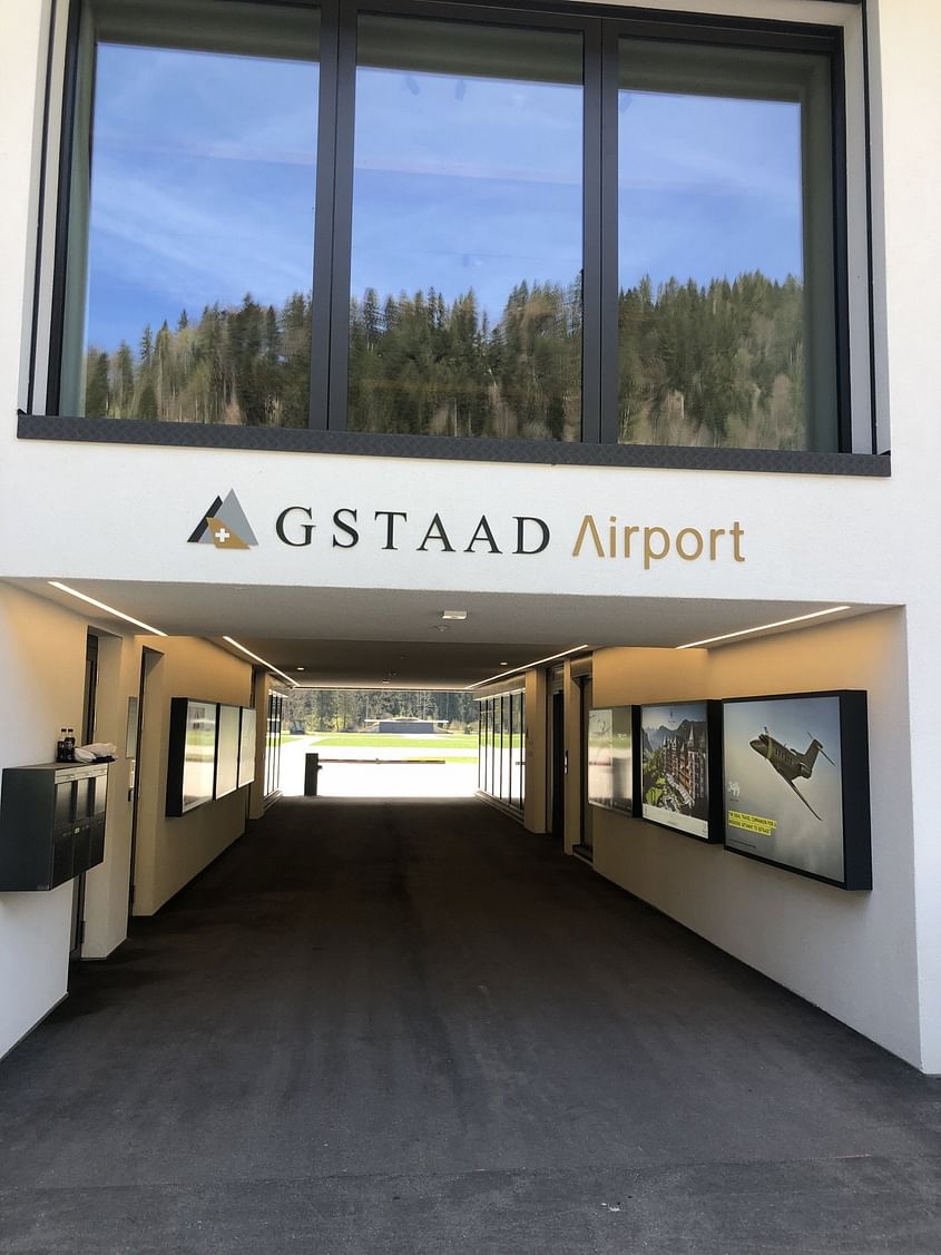 Excursion à Gstaad (vol aller/retour)