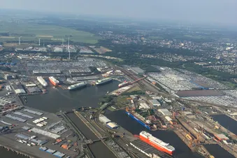 Küstenzauber: Eine Stunde über Bremerhaven und Cuxhaven