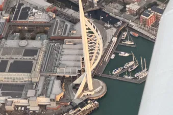 Sightseeing flight with possibility to land at Lee on Solent