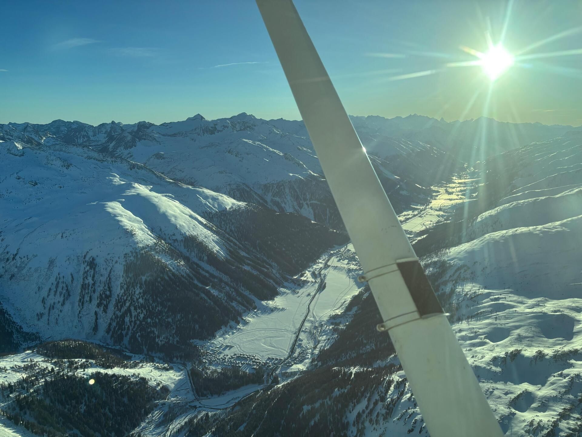 Die Schweiz aus der Luft entdecken!