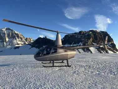 Helicopter Landing on a glacier at 10'000feet - 3000m