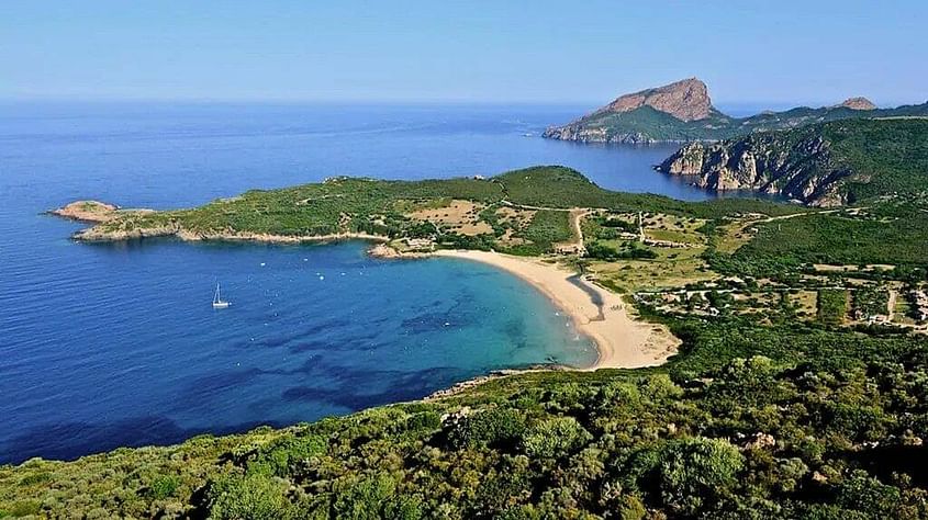 Rive Nord - Ajaccio en Hélicoptère - Vol Privatif