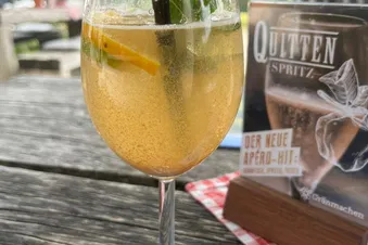 Kleiner Jura-Flug mit Aufenthalt am Bergrestaurant