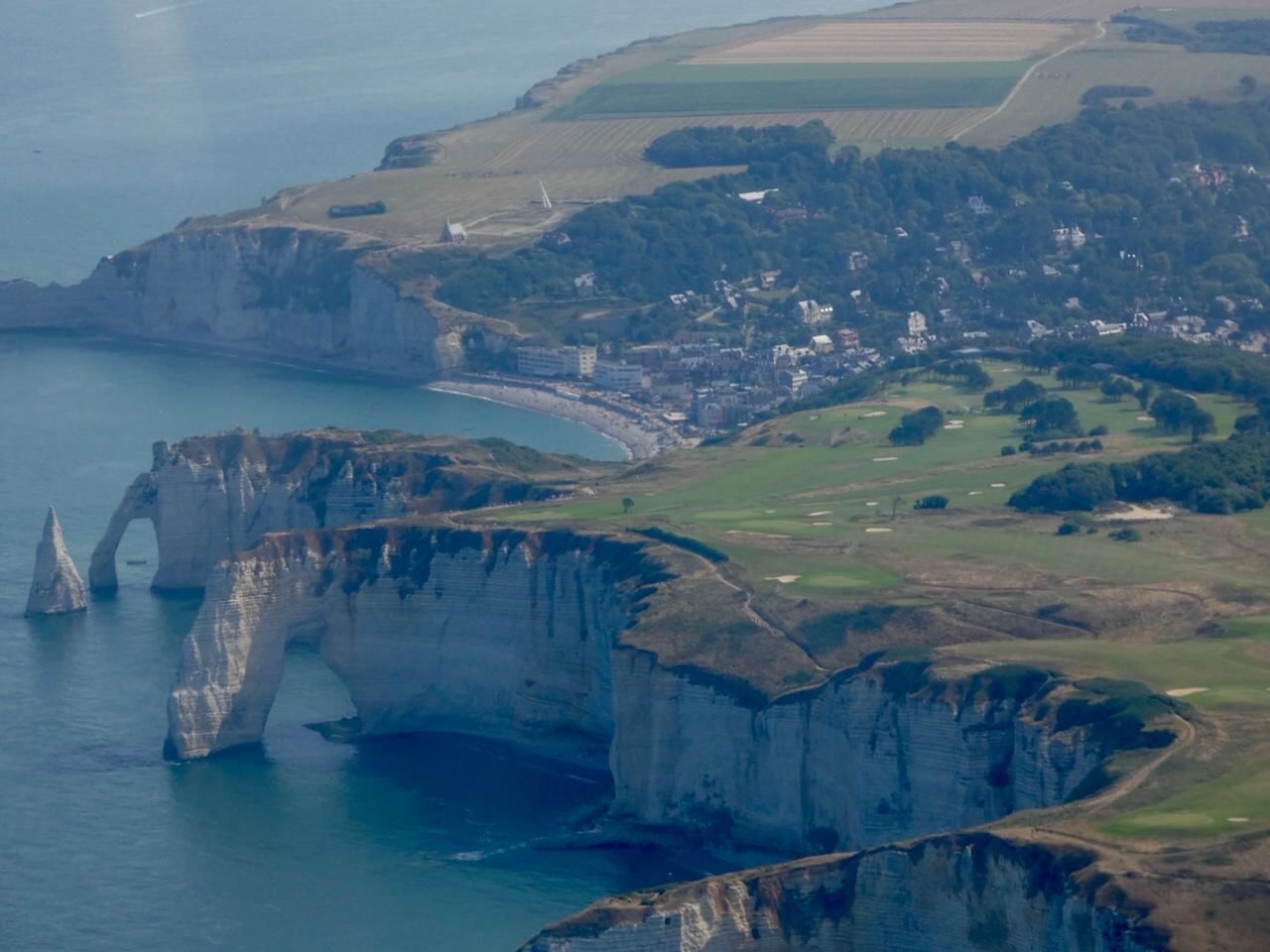 Survoler la côte normande, Antifer, Etretat, Fécamp de Paris