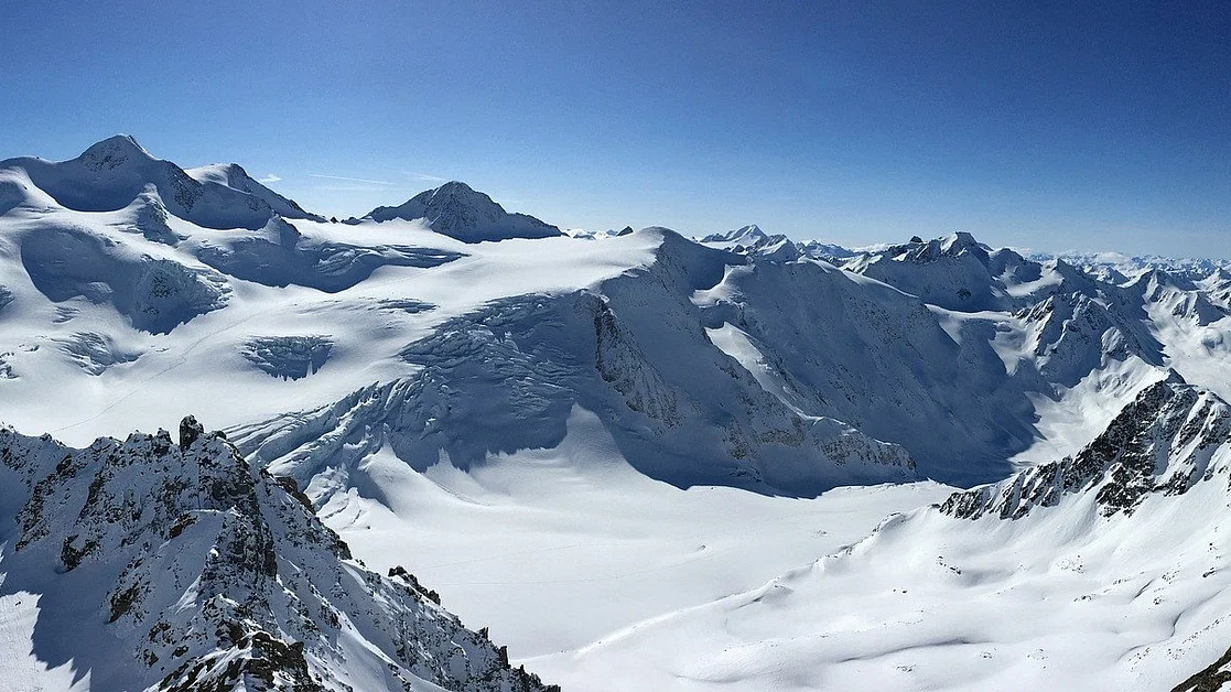Top-Skigebiete, majestätische Königsschlösser & atemberaubende Seen