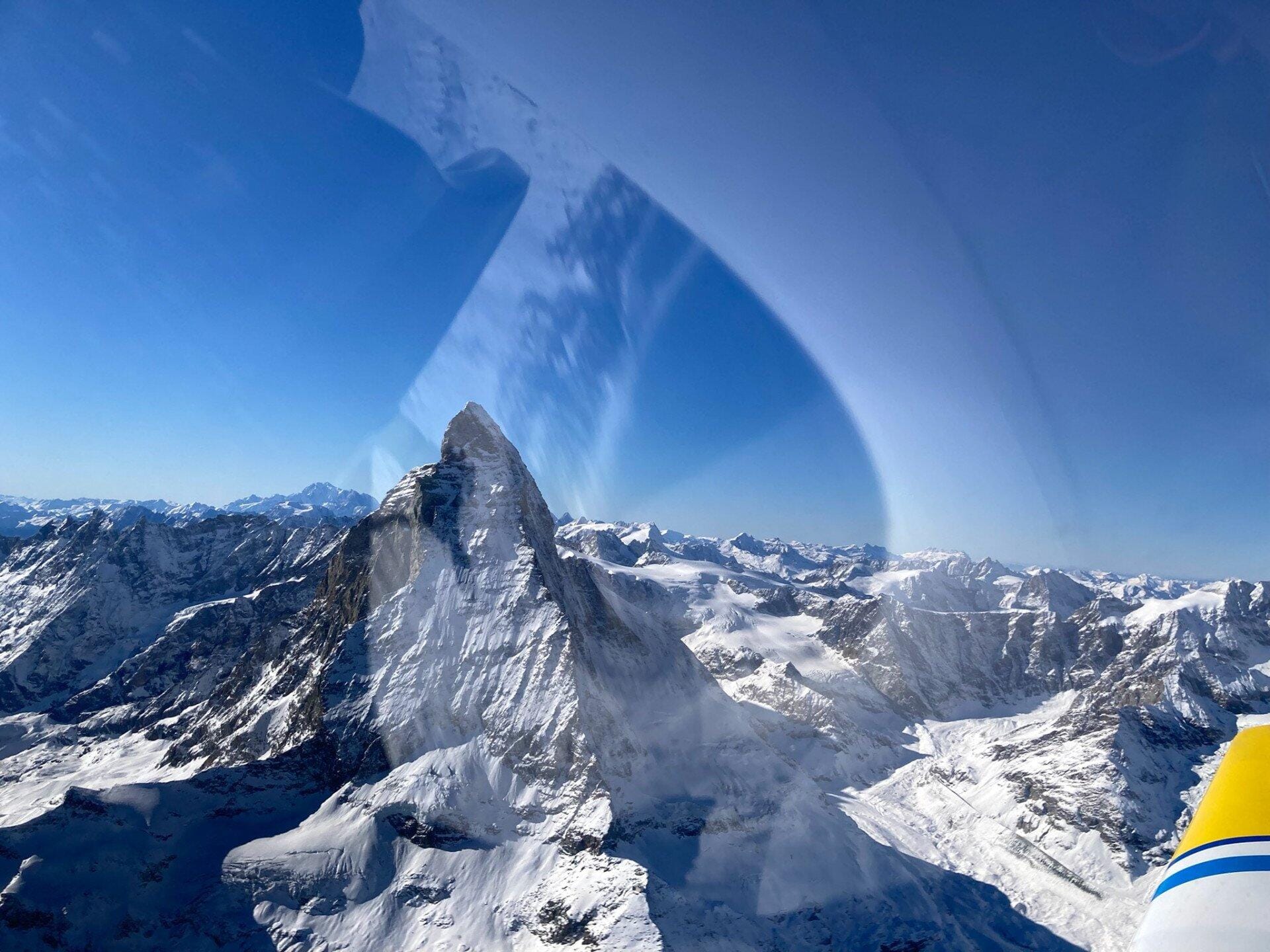 Rundflug: Entdecke Matterhorn
