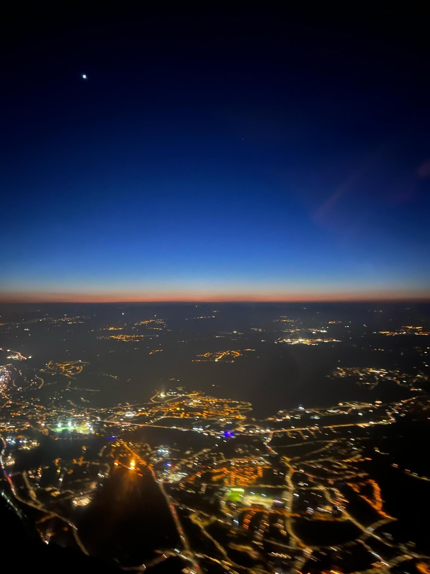 Lyon vue du ciel - de jour comme de nuit