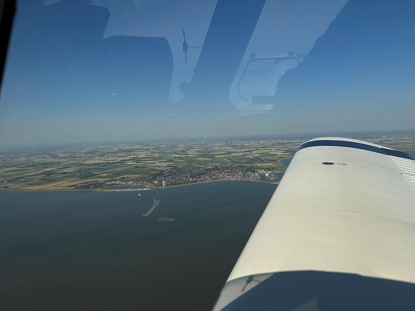 Rundflug / Schnupperflug über der Nordsee (60 min. Flugzeit)