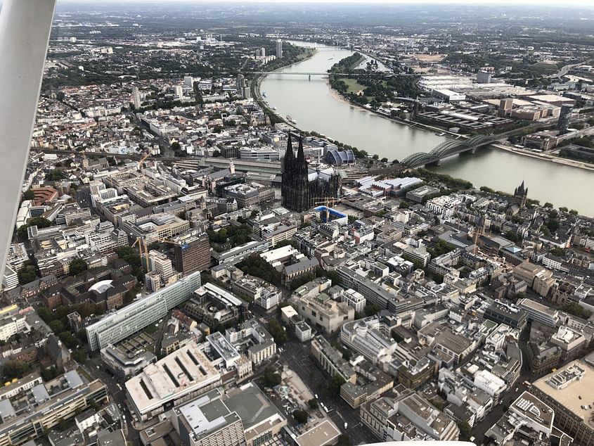 Wunderschöner Rundflug über Köln und Bonn.