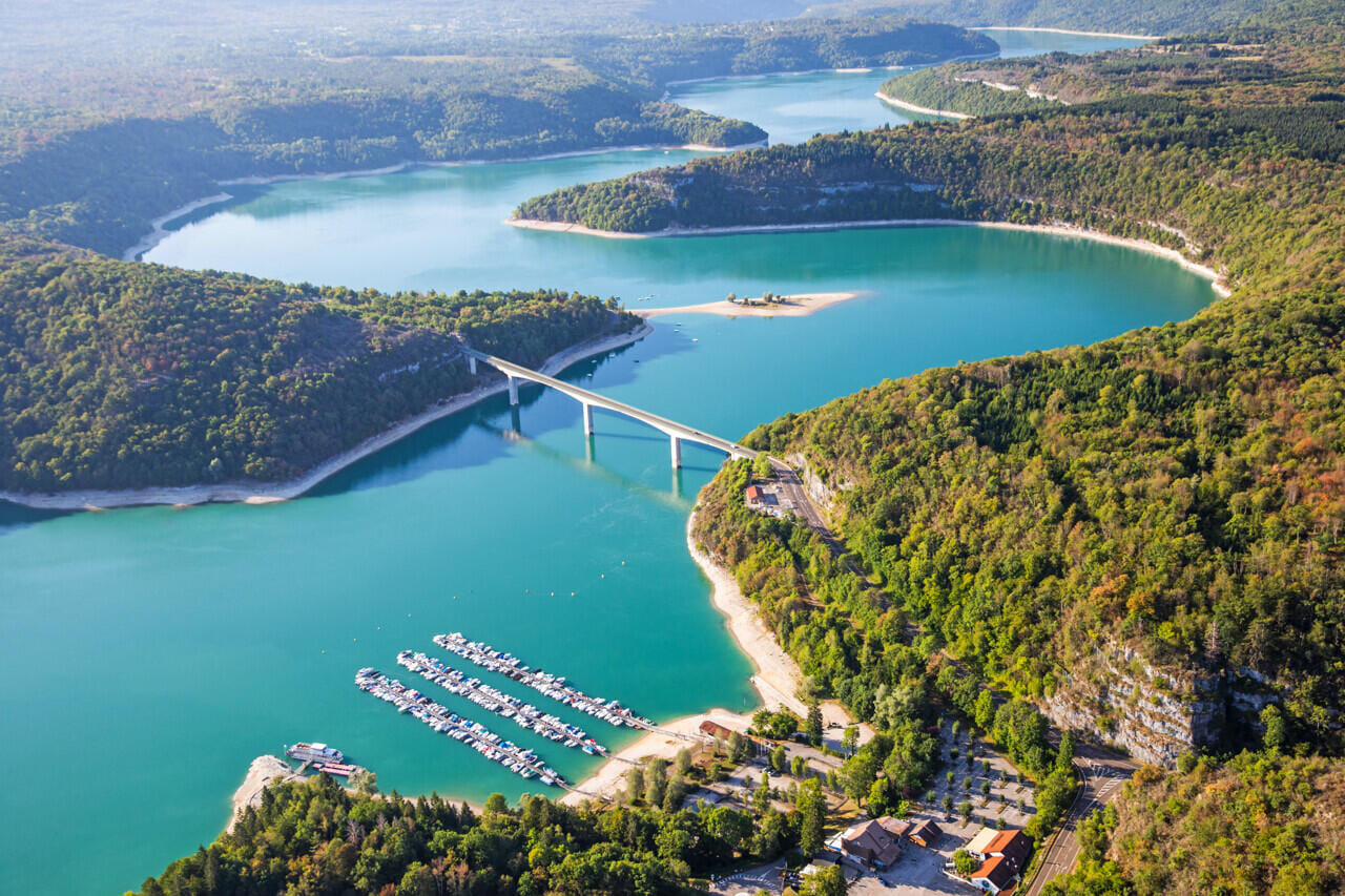 Survol du Lac de Vouglans