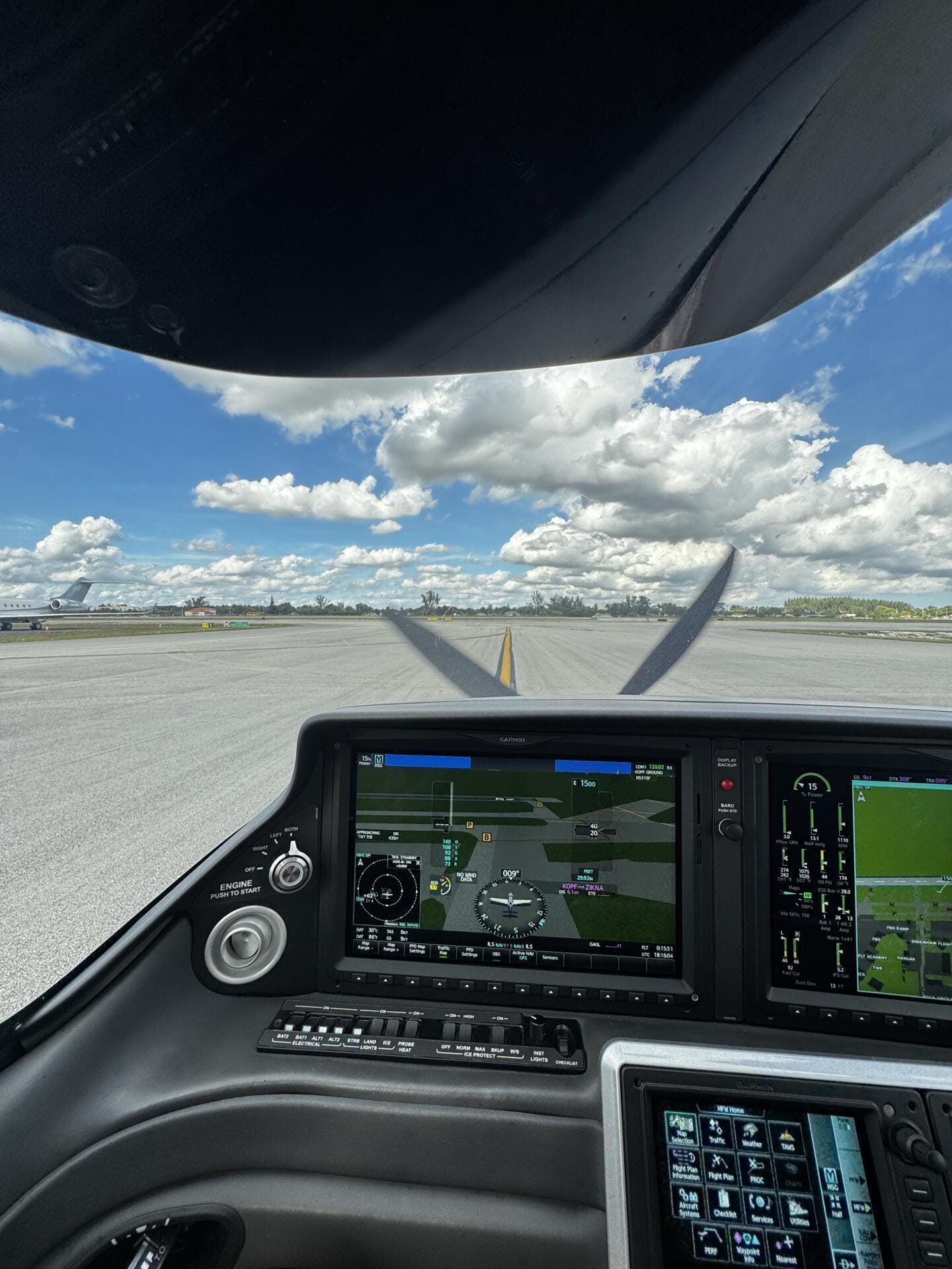 Cirrus SR22 T