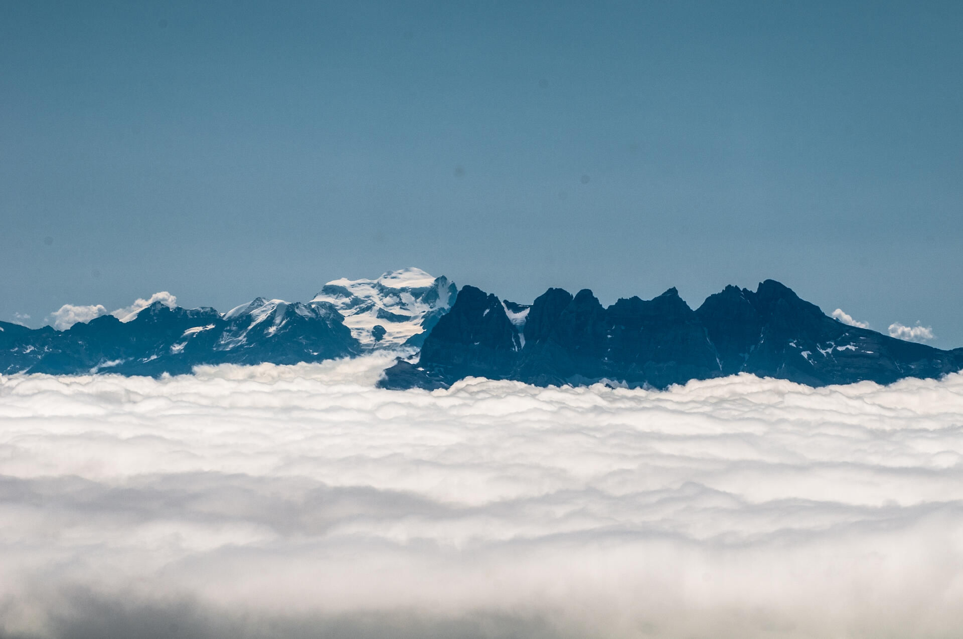 Café, Croissant, Côte d'Alpes – Lausanne zum Lunch