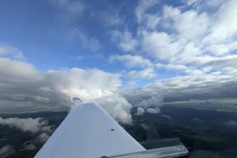 Heiratsantrag in der Luft – Exklusiv im Privatflugzeug