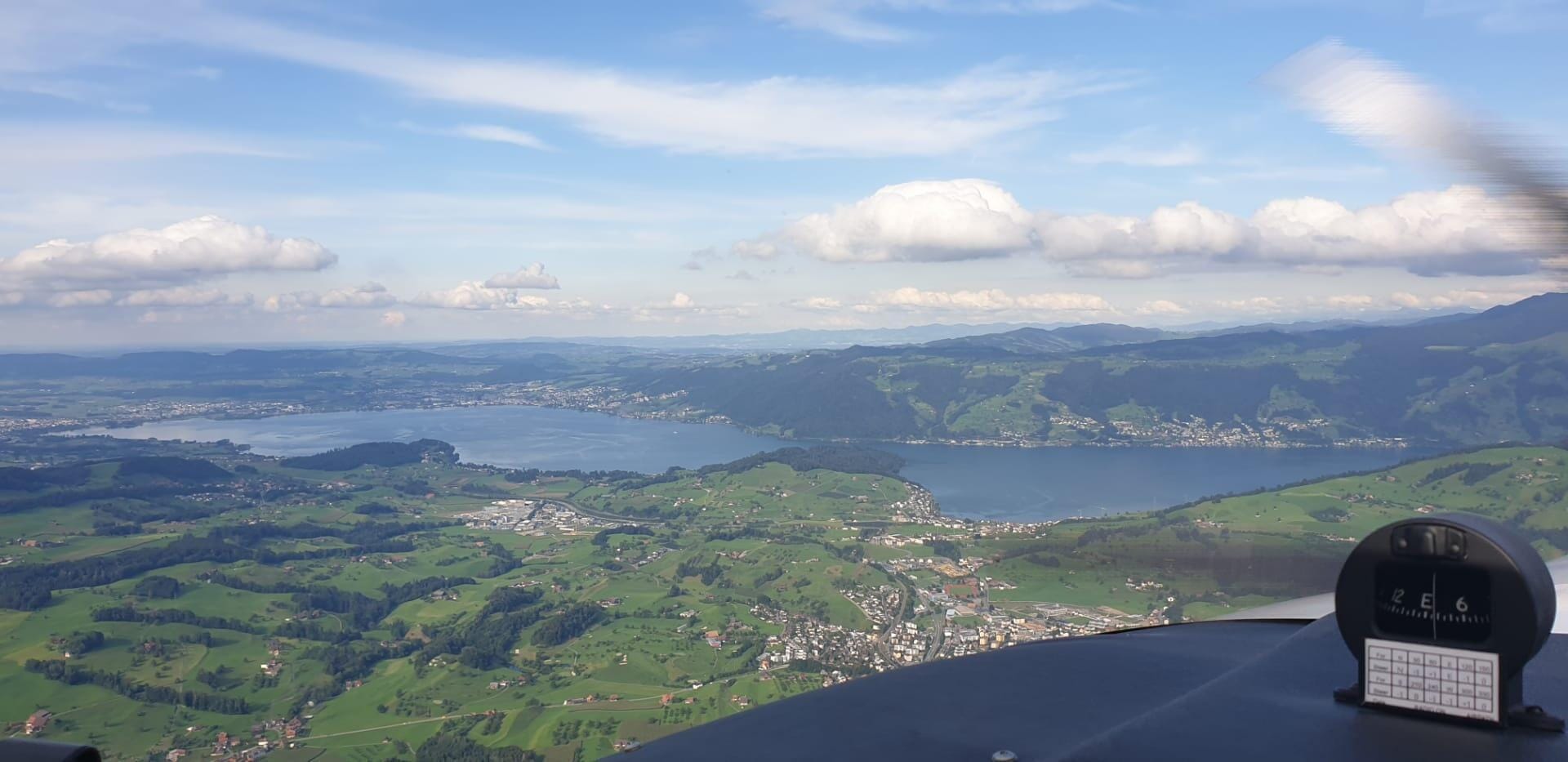 Sechs-Seen-Rundflug für zwei Passagiere