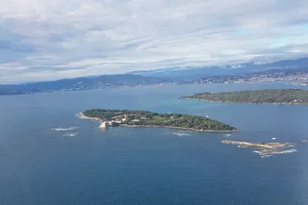 Balade jusqu'à la frontière italienne, retour par la côte