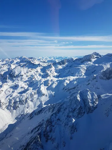 Survol des Pyrénées