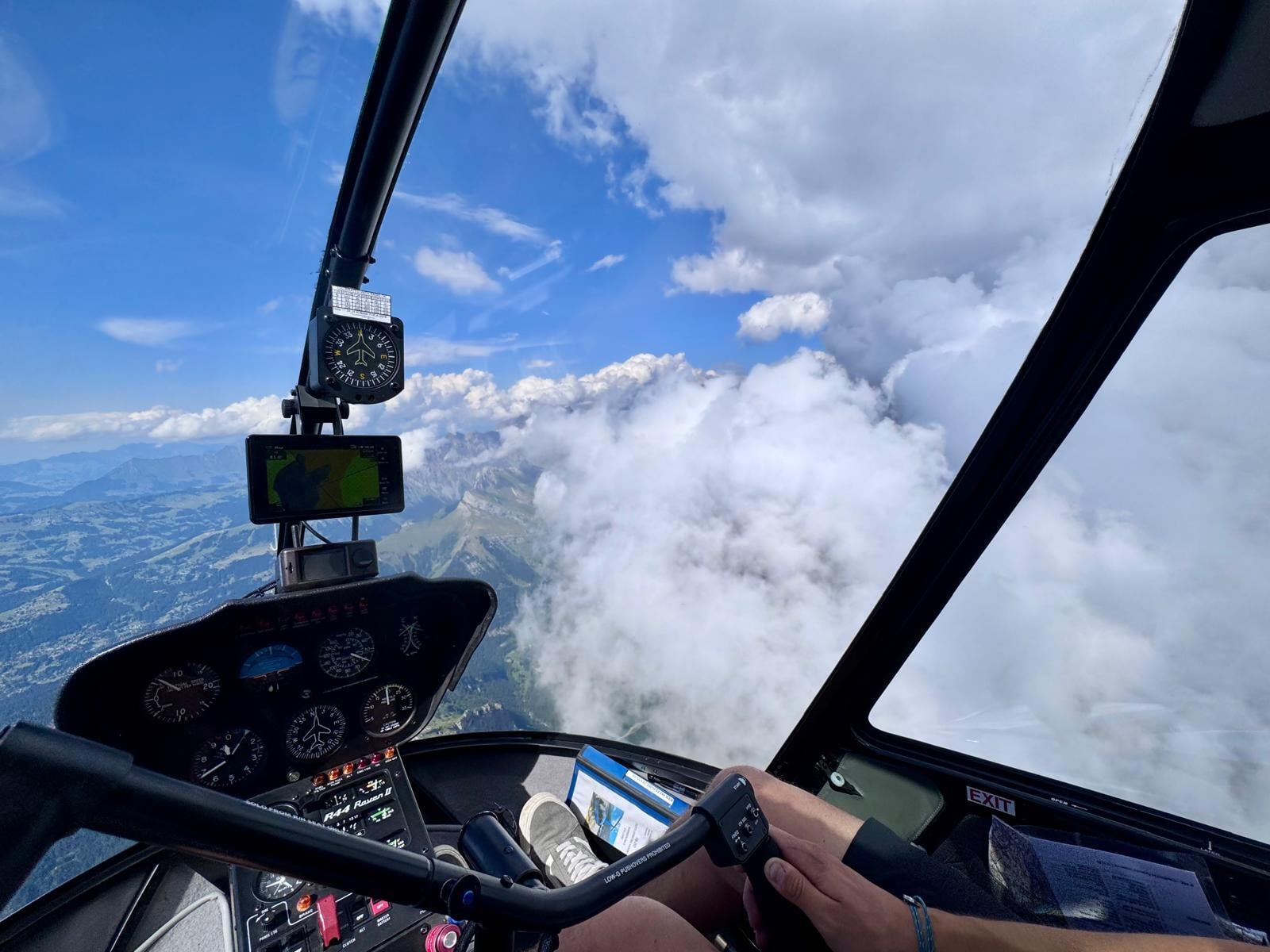 Vol panoramique au dessus des Alpes