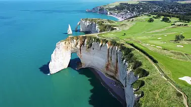 ✈️ Vol panoramique : Caen, Deauville, Honfleur & Étretat