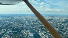 Sightseeing flight: Berlin City - Welcome aboard!