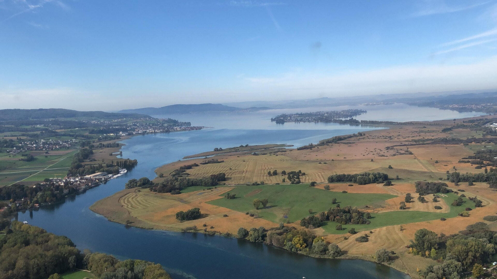 Rundflug über Stuttgart, die Schwäb. Alb und den Bodensee