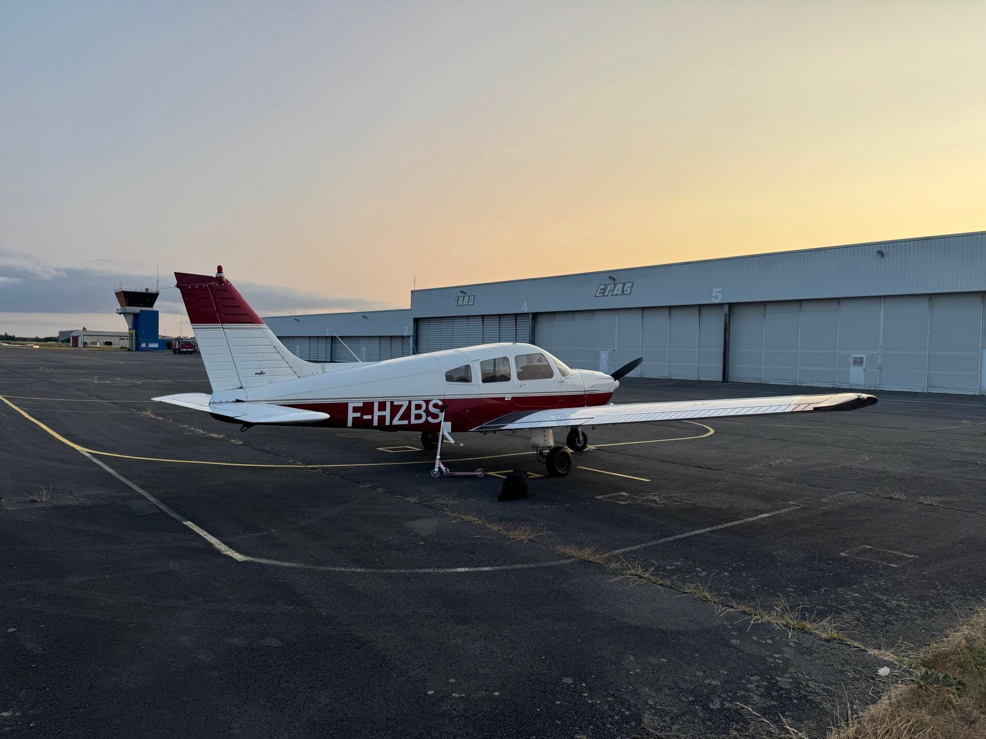 Piper PA-18-180