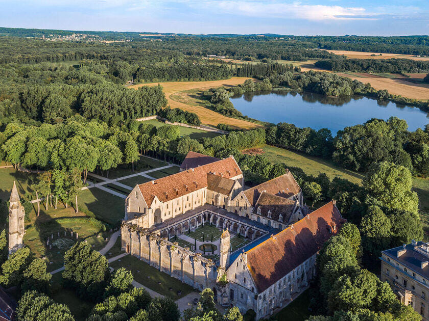 LE GRAND TOUR DES PLUS BEAUX CHATEAUX DE L'OISE
