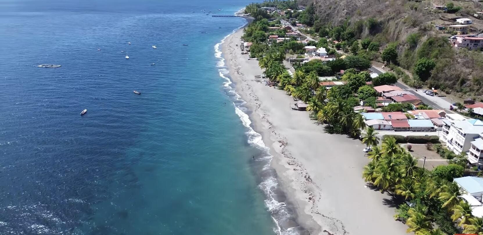 La Martinique, survol nord, Montagne Pelée.