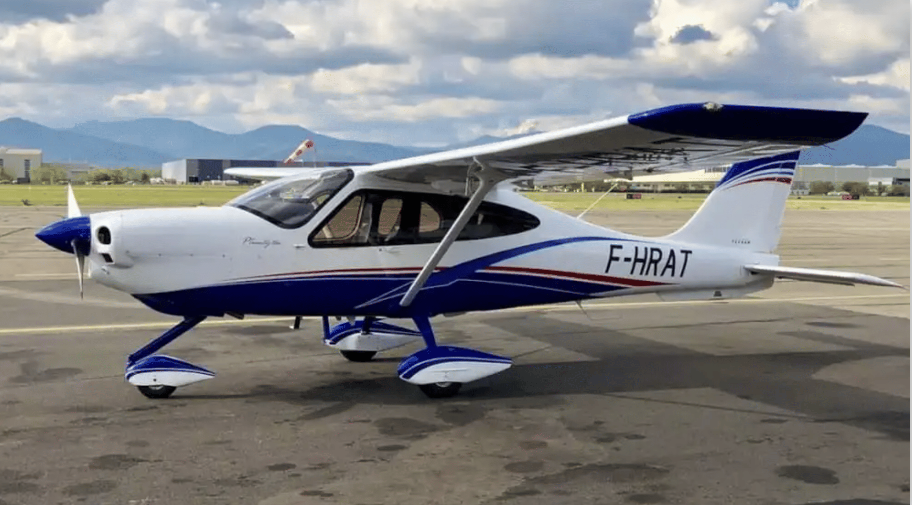 Découverte du pilotage à bord d'un P2010 moderne | 60 min 🛩