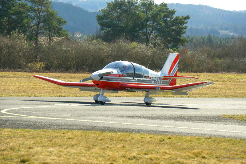 Le DR 400 sur l’aérodrome d’Ambert