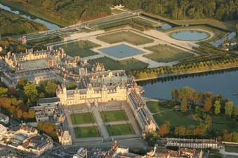 Disneyland, Vaux-le-Vicomte & Fontainebleau vus du ciel ✈️