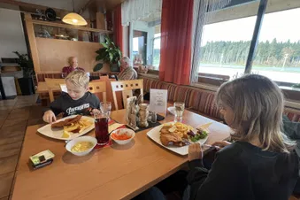 Schnitzel Tag Schärding Flugplatz