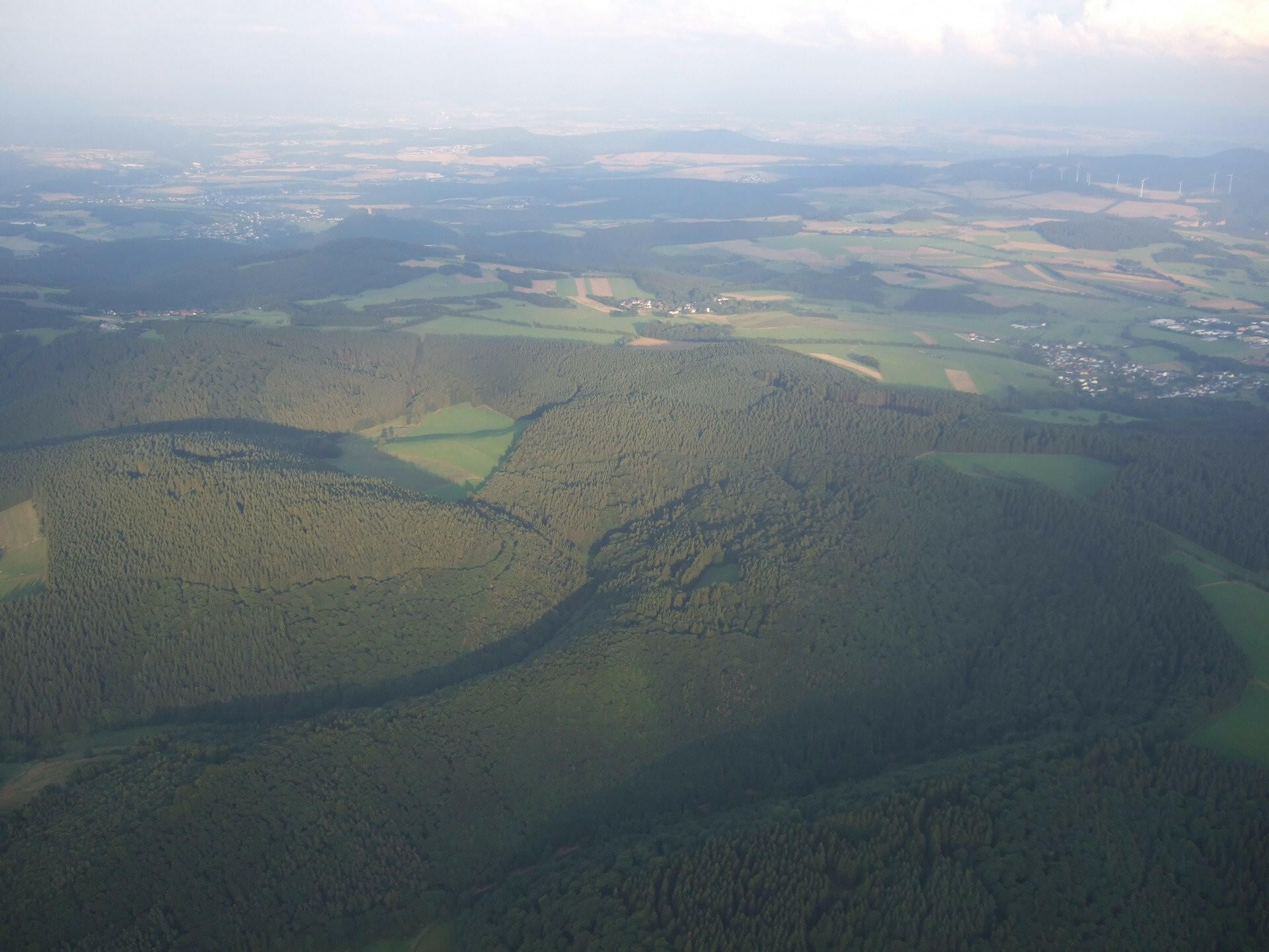 Rundflug: Kölner Dom und Bergisches Land