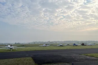 Schöner Rundflug: Maria Laach und Nürburgring (2 Passagiere)