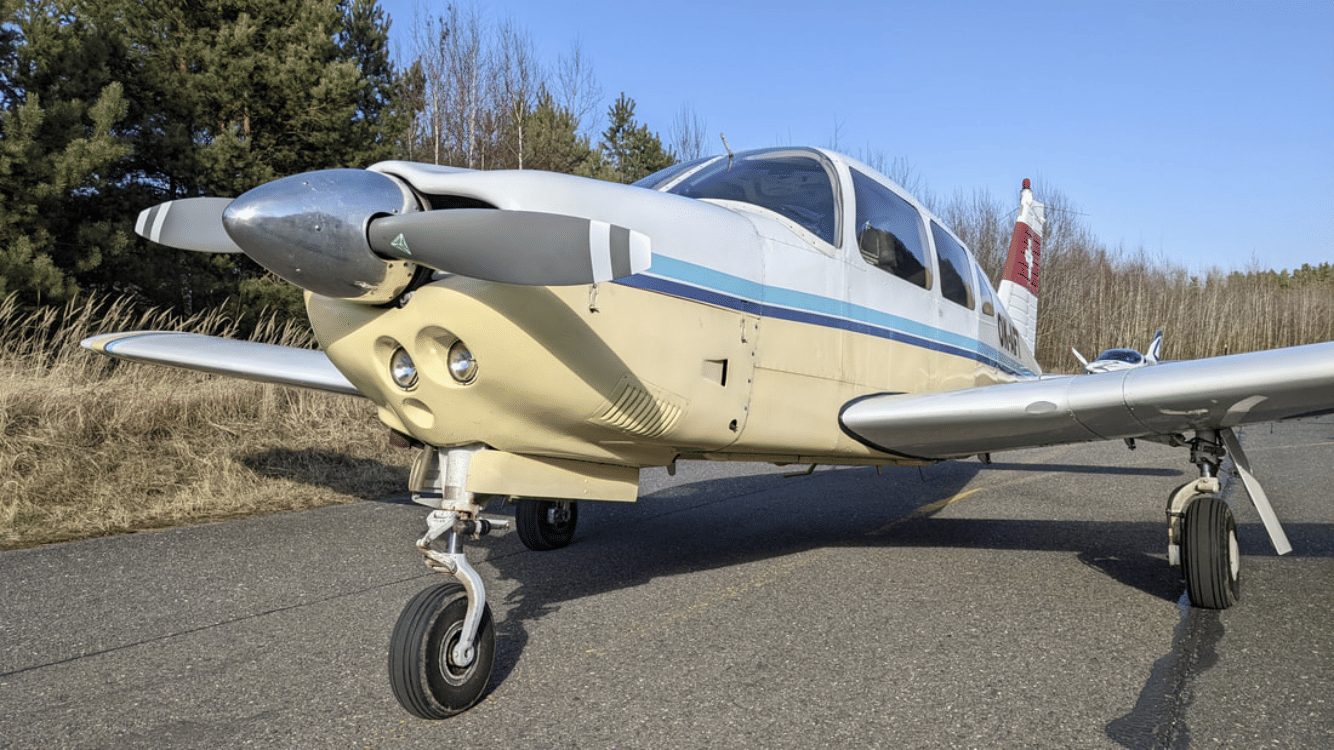 Piper PA28 Arrow