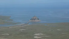 Survol du Mont Saint Michel depuis Valframbert