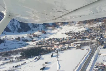 Engadiner Nusstorte in Samedan geniessen