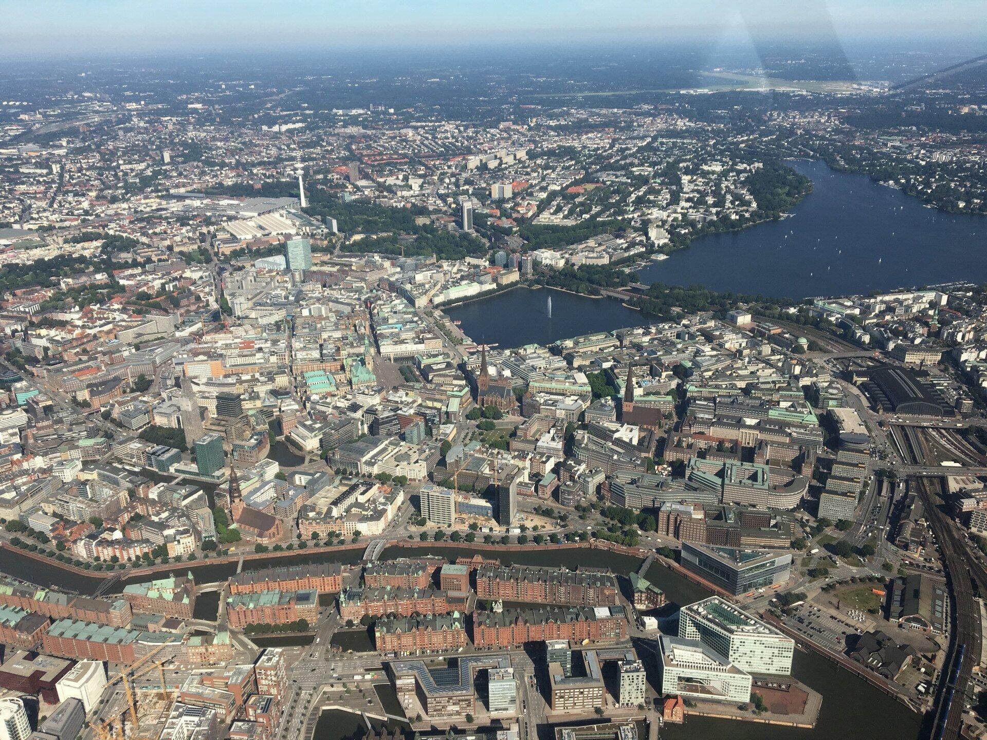 Rundflug über Hamburg