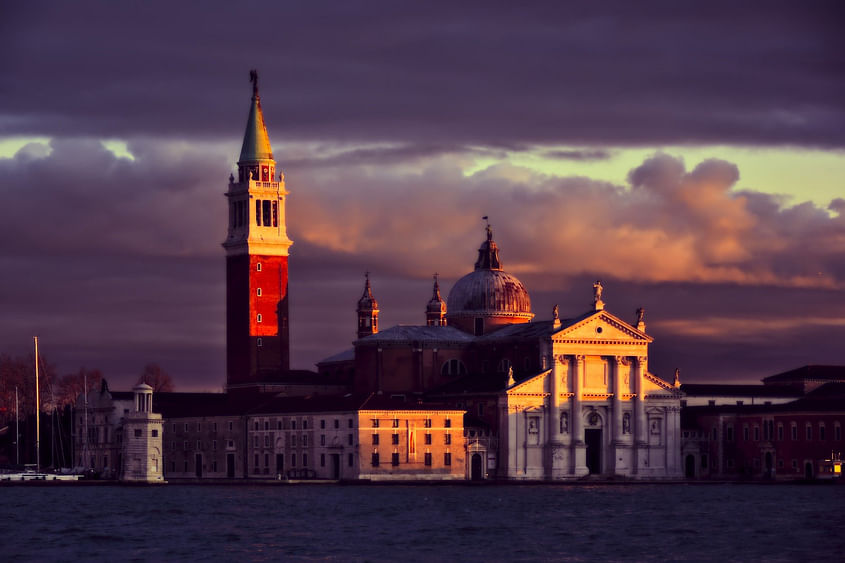 Flug nach Venedig zum Shoppen oder/und als Sightseeing-Tour