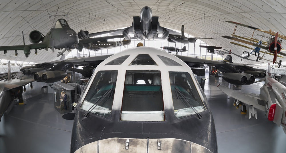 Les musées de Duxford en PA32 Saratoga