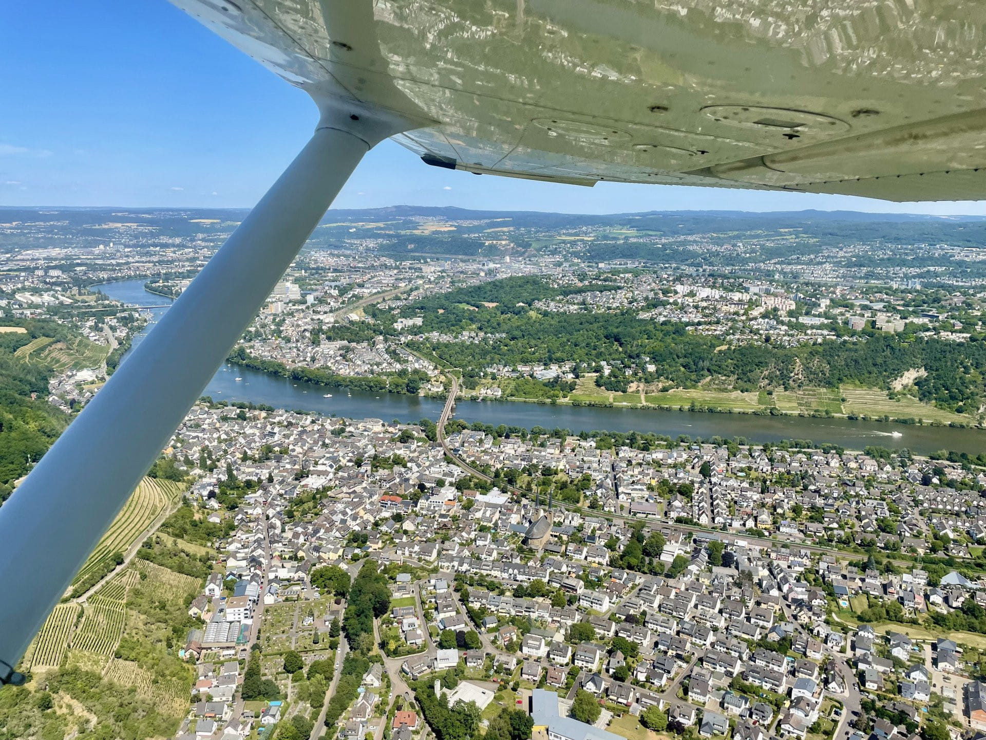 2-3 Pers. Rundflug: Eifel-Nürburgring & Siebengebirge