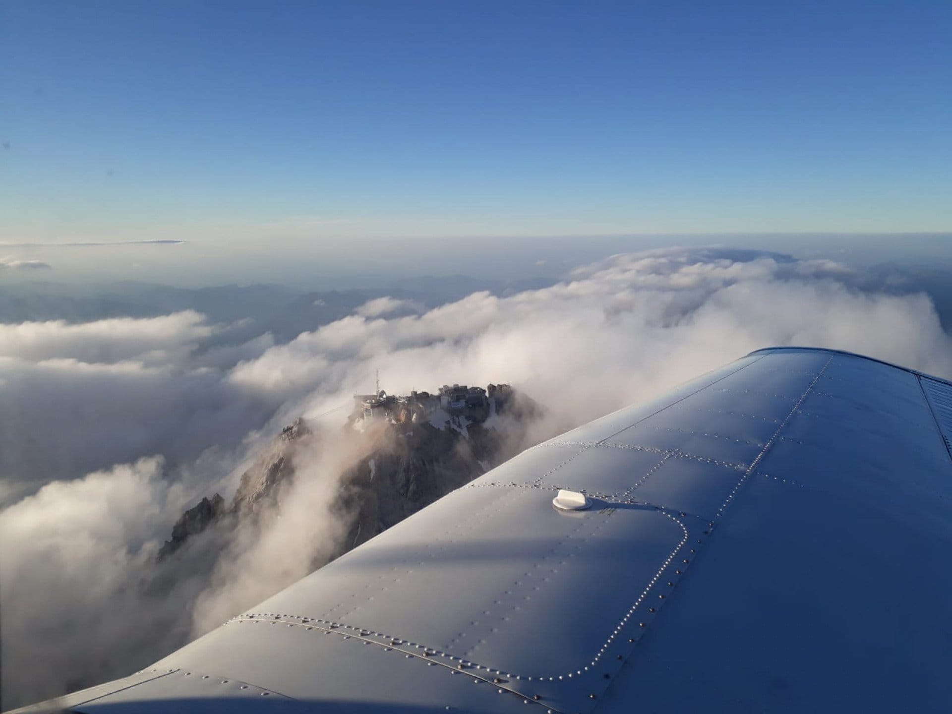 Alpenrundflug -> Zugspitze + Schloss N. (ihr seid zu dritt)