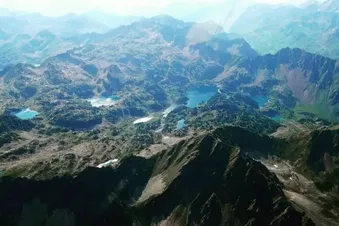 Survol des Pyrénées et découverte du Pic du midi
