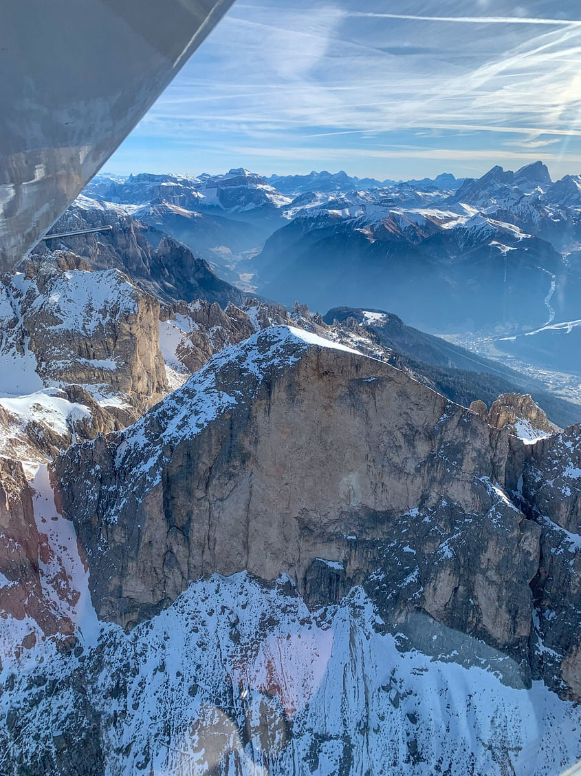 Dolomites sightseeing flight (1H)